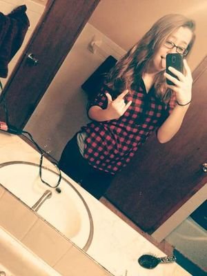 haven't been on in forever. mother to be❤ August 12, 2016 is the due date!!