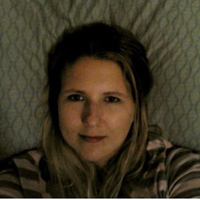 destilane's profile picture. 