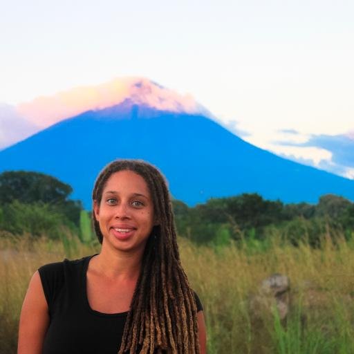 Solo traveler - Digital nomad - Love long term travel and volunteering around the world