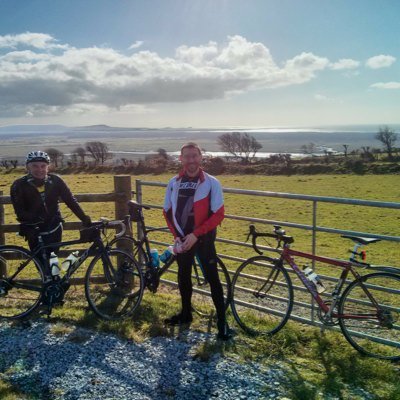 #Cycling in #Swansea and its stunning surroundings #CyclingSwansea Get Out There And RIDE!! by @DynamiteOD https://t.co/RMcEAV6V67