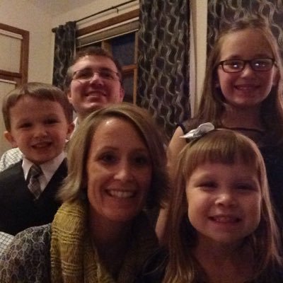 beth_ritter24's profile picture. 