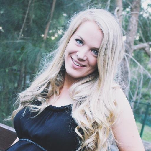 I'm a wife, mama & blogger. I moved to QLD for love but am a Sydney-sider through. I am no better at life, but feel like I could share a little thing or two.