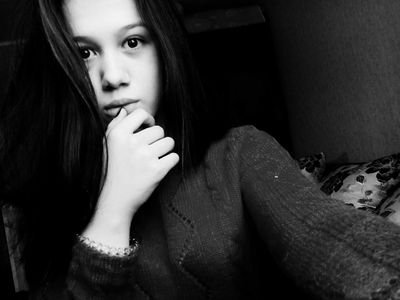 никомуненужненькая
©Смирнова
бер, ике, оч, дурт - Татарстан супер гуд,
биш, алты, жиде, сигез - рахим итегез!