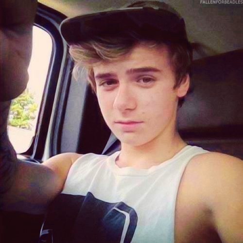 Chrisbrpgsbc's profile picture. Allons y. Lets go. C'est parti les amis.