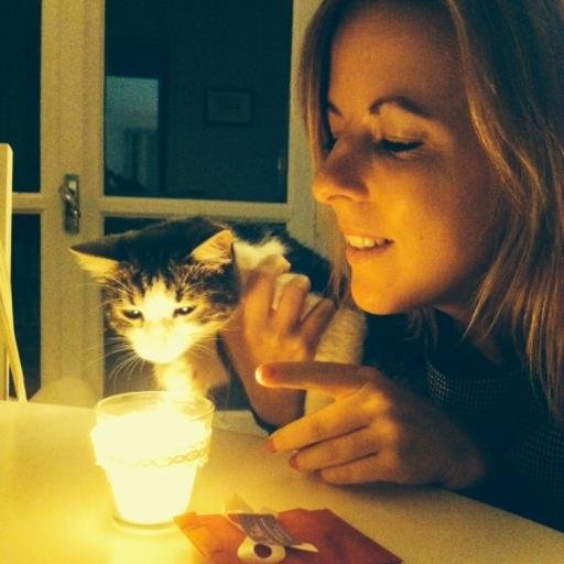 // Lo & Mado // #webserie
Folies et lubies d'une wedding planner et de son chat ! https://t.co/ud5NVlE7ZW https://t.co/ffwvSOJu24