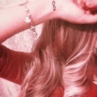 nina (@mimiaiman) 's Twitter Profile