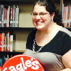 reedma3's profile picture. Teacher, history buff, artist, cook, and singer