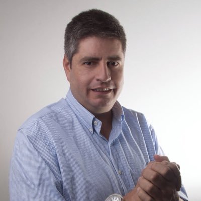 Farmacéutico,  creyente en Dios Consultor/Facilitador, me apasiona generar salud, bienestar y resultados a la gente en las organizaciones.