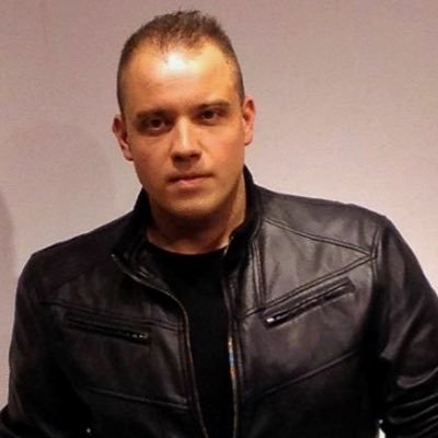 A&R at Magneoton / Label Manager at Elephant House Records // Manager/Tour Manager - Nikola @nikolamode // Music is what I am | Black is more than a colour. ◾️