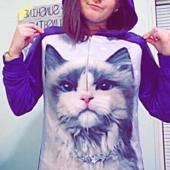 xxoabb's profile picture. this is where I say whateva I want✌🏼️