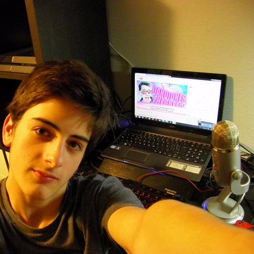 Youtuber con 14 años. Amigo de @byNahuelYT y de @TheGrefgYT. Mi Canal de YT: https://t.co/N1TvkVAALr