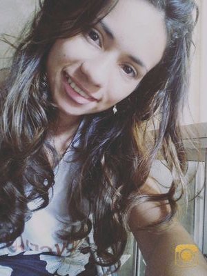 karitobriggitt's profile picture. Si vemos crueldad o un mal que podemos parar, y no hacemos nada, compartimos la culpa