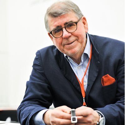 Wristwatch collector since 1964, specialized watch journalist since 1981, 35th Basel Fair in 2015.