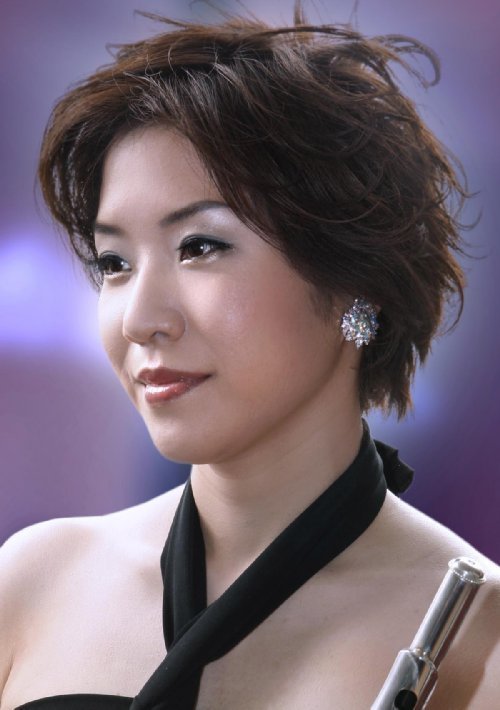 阿久悠作詞・加藤登紀子作曲「富士山だ」２月２３日ＣＤ発売決定！！若生りえです♪歌とフルートで、ジャズを中心にライブ活動してます♪ジャズの訳詞を載せたブログも毎日更新してますので遊びに来てくださいね♪赤柴犬とオカメインコを愛する、食いしんボーカリストです♪