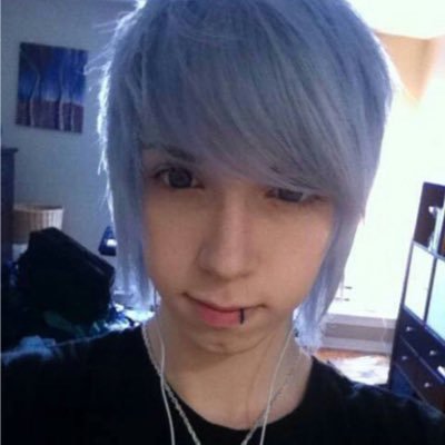 WolfRpgscb's profile picture. Middle fingers up, if u don't give a fuck. 20yo - Gloods.