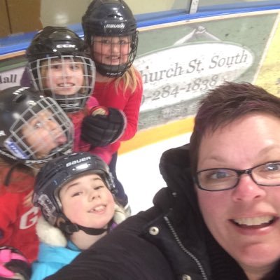 juliasilcox's profile picture. 