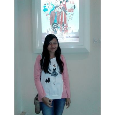 mariyanavita25's profile picture. kebersamaan saat ini begitu berharga Kalian tak kan terganti (XII IPA 5)