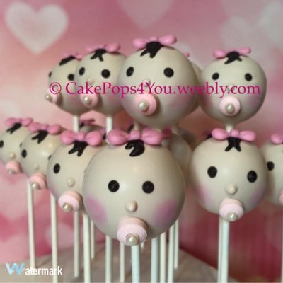 Serving the Dallas area, we make cake pops, cake balls as well as chocolate covered Oreos, pretzel rods, marshmallows and Rice Krispy Treats.