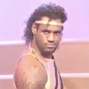 lebr0nzejames's profile picture. he's back yall