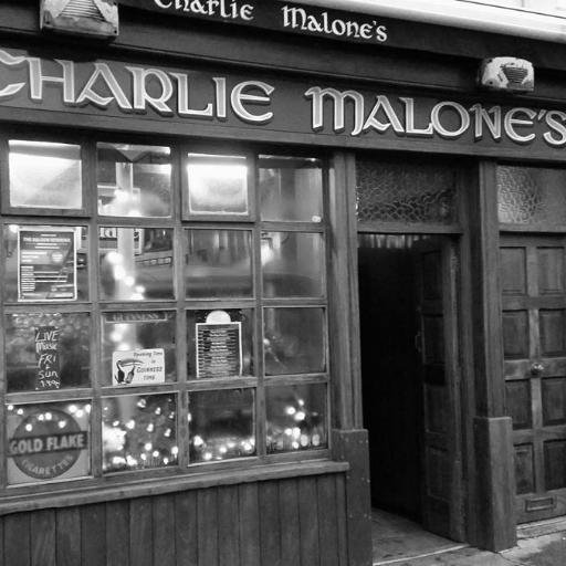 Charlie Malones Pub