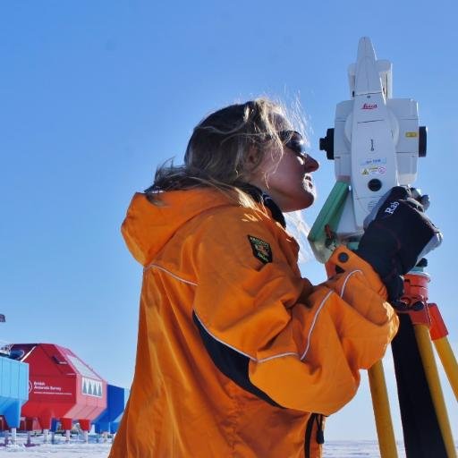 3D Data and BIM Specialist at Pilhatsch Ingenieure. https://t.co/BfYn4fiDwC from University of Applied Sciences Dresden. Mountain crazy and Volleyball obsessed.