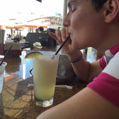 LabGeekHel's profile picture. Gwladys St Evertonian 💙 golf victim 🏌️‍♀️ go cards 🏈