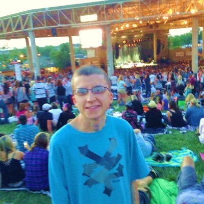 Favorite YouTubers are Uncle Larry: https://t.co/cJTeek7Xxb and McJuggerNuggets: https://t.co/PDkjfhQMdX