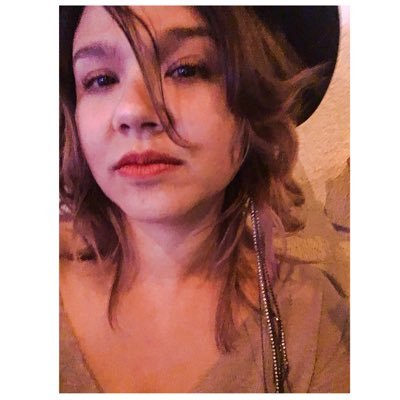 __CherryCola__'s profile picture. I am a righter and I'm all ways write. Don't know many words, only the bad ones. I suck at twitter.