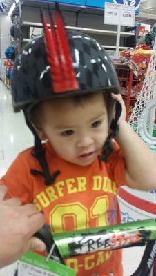 AhyongES's profile picture. 