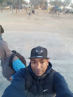 LajaraAlexander's profile picture. 