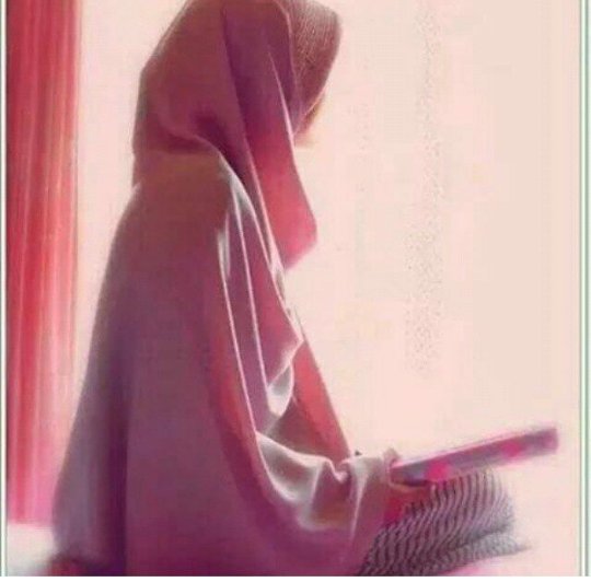 mia_alrasheed's profile picture. Aku tidak sebaik yang kau lihat, juga tak seburuk yang terlintas di hatimu -Ali bin Abi Thalib