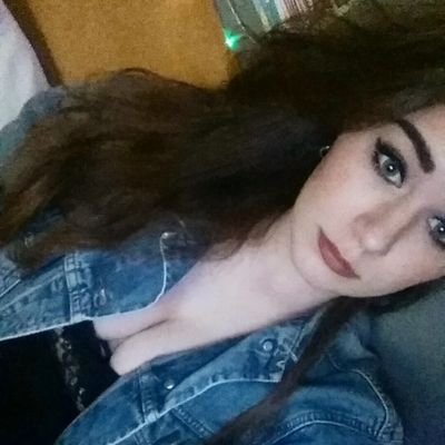 ClaudBuckFace's profile picture. connoisseur of fine dogs