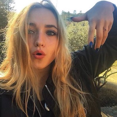 laurenrpgtar's profile picture. 