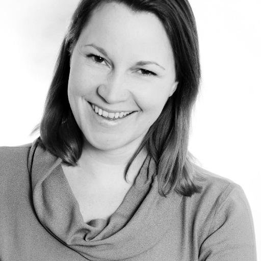 Heikey's profile picture. Social Media, Content & digitale Kommunikation. Ex Googler, Ex XINGler. DMW. Stadt- & Landleben, Wohnkultur, neue Arbeit.