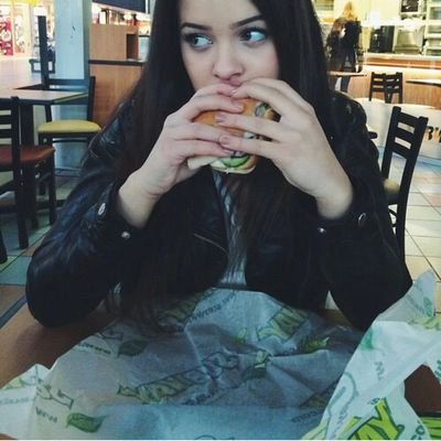 nisrinarpgtar's profile picture. 100% halal avk un tissage de qualité