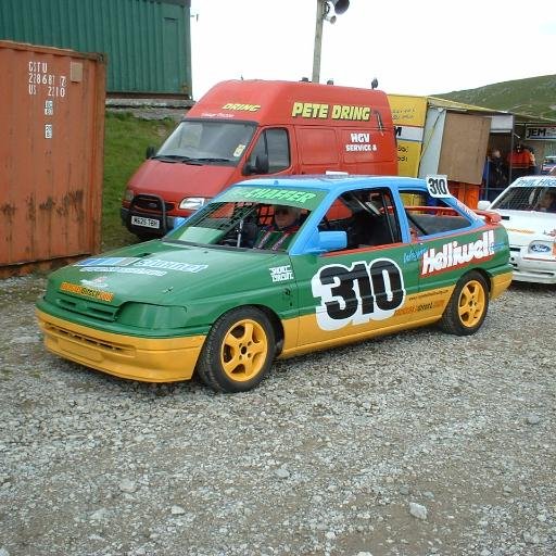 enjoy motorsport and my 2 dogs toby & tilly 🐕🐕 @toby_tilly  rip chas❤️🌈01/01/97 - 26/09/13 ⚽ UTC ⚽ BFC