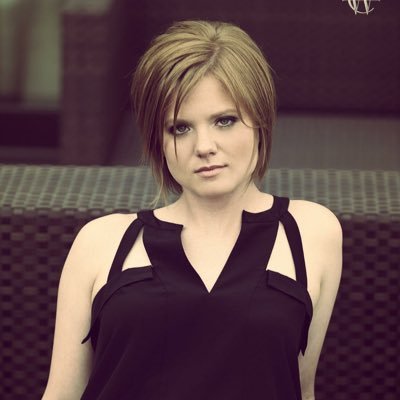 lmj4AU's profile picture. 