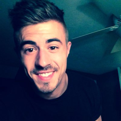 Crucible enthusiast / Up and coming Twitch streamer on XB1 / Check out my stream for helpful crucible and load out tips!