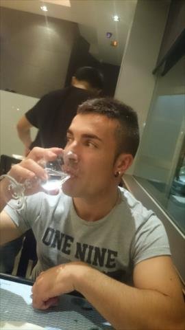 Louis8utler's profile picture. Well basically...