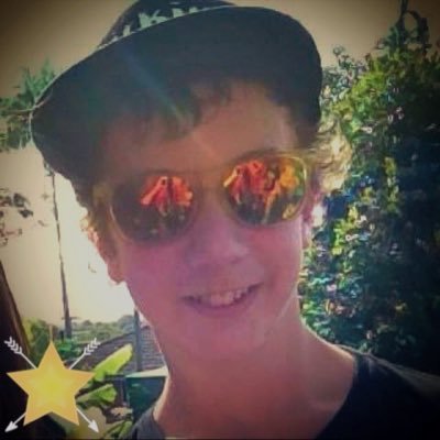 Heyy... My name is Zac, I like Role-Playing and Humanized Bill Cipher... I like video games and the colour green... I also write fictional Novels...
