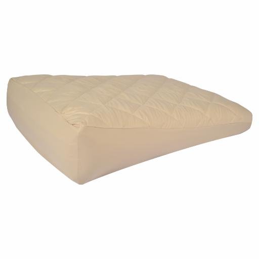 Travelwedge is a Lightweight Inflatable Bed Wedge designed to offer a continuous gentle incline, helping to relieve the symptoms of Acid Reflux (GERD).