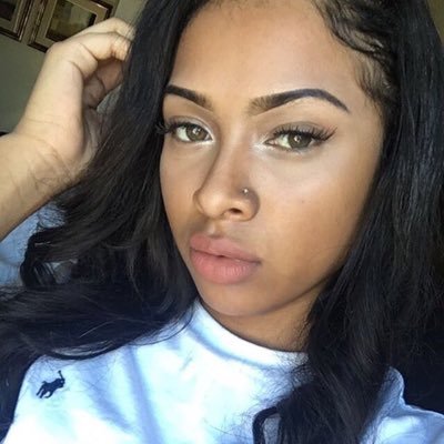 forreign100's profile picture. The one ✨ back on Twitter... Snapchat : forreign100