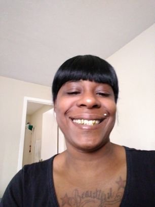 eliseworks64's profile picture. 