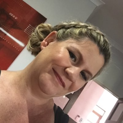 F1, AFL & NBL mad, love Dan Ricciardo, West Coast Eagles & Wildcats. I'm pretty laid back and kinda crazy! Loving Wifey and Mumma to 3 beautiful girls!!