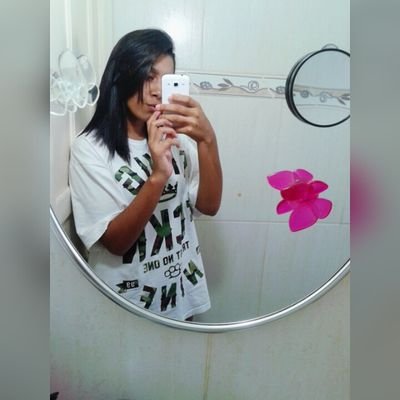 whatsapp:973371818 snapchat:laurinha_costa9
insta:laah_macedoo