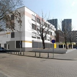 Het Landje en is genoemd naar de plek in de wijk Cool waar de school staat. Wij zijn een grote openbare kunstzinnige basisschool.