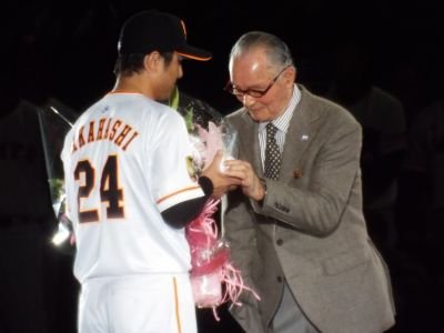 love19964028's profile picture. 鬼谷算命占星術を元に占いをしています。赤坂の朱学院で

５年程勉強しました