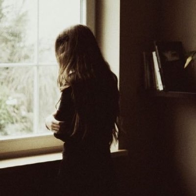 __deepinside's profile picture. 痛到了一個極限。累了。開始虛脫。