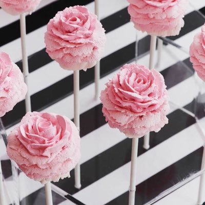 Posicakepop's profile picture. you've got a halo