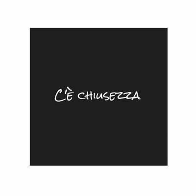 noncilasceremo's profile picture. Discese giu evitando per un po' di guardarla, come si evita di guardare il sole, ma come il sole la vedeva senza guardarla.